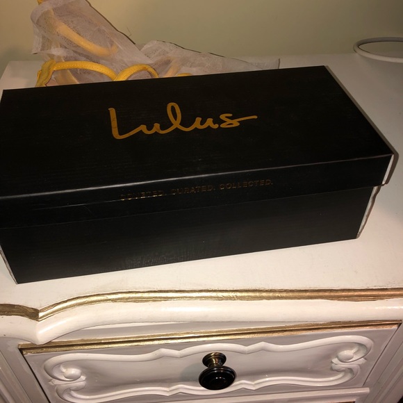 Shoes - Picture 6 of 6